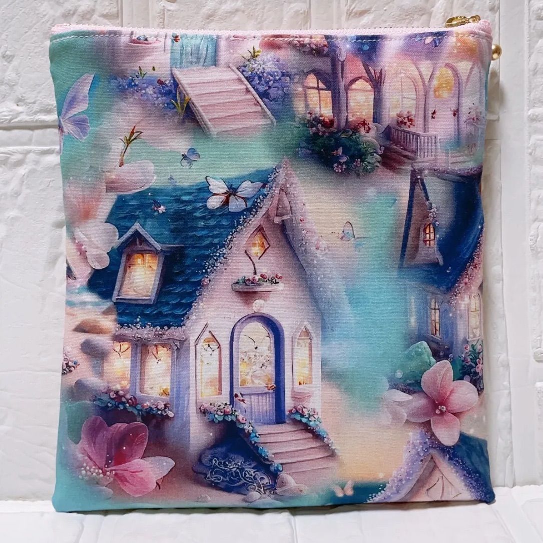 可愛い女の子パネル生地　ハンドメイド　フラットポーチ フラットポーチ ハンドメイド 可愛い女の子 パネル生地 幻想的