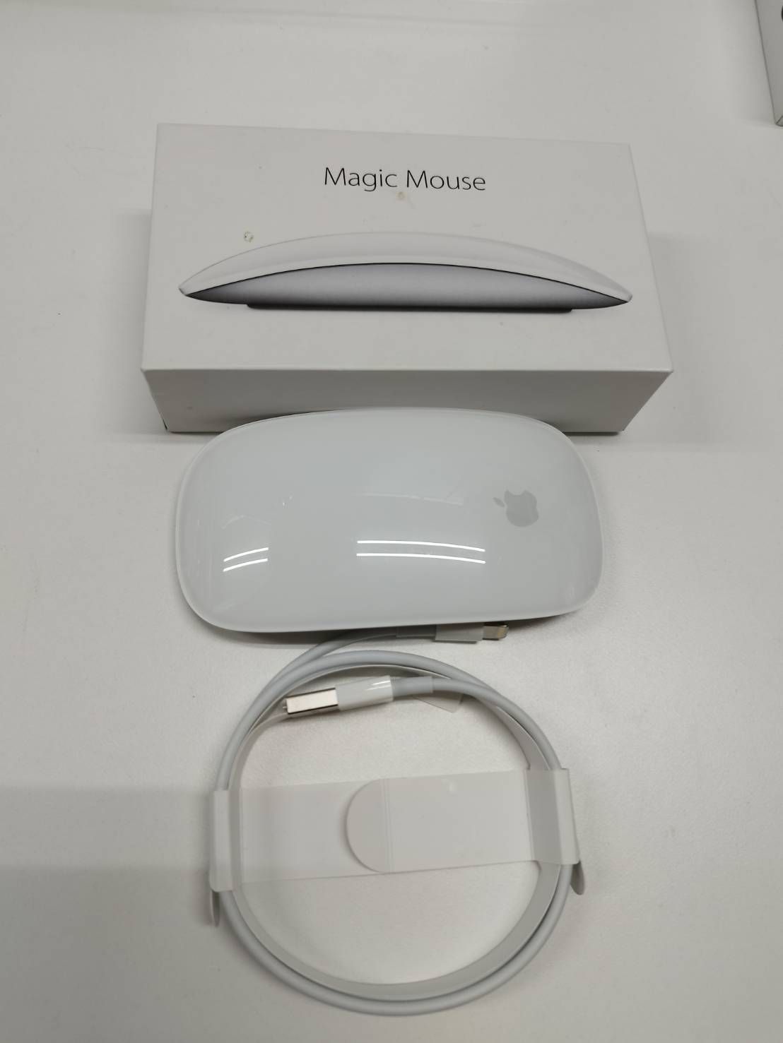 超激得，正規品 Apple Magic Mouse 2/マジックマウス/A1657〈MLA02J/A〉 マウス本体