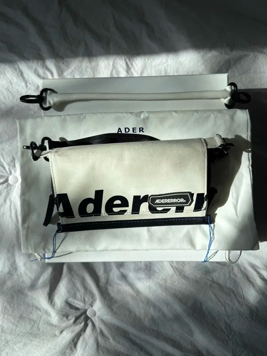 ADER ERROR レイトレイス ポーチ 白