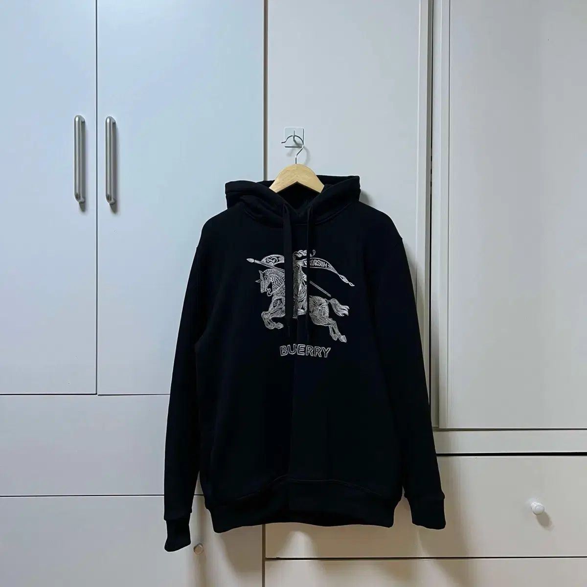 { L } BURBERRY(バーバリー ) エンブロイダード フード付きTシャツ