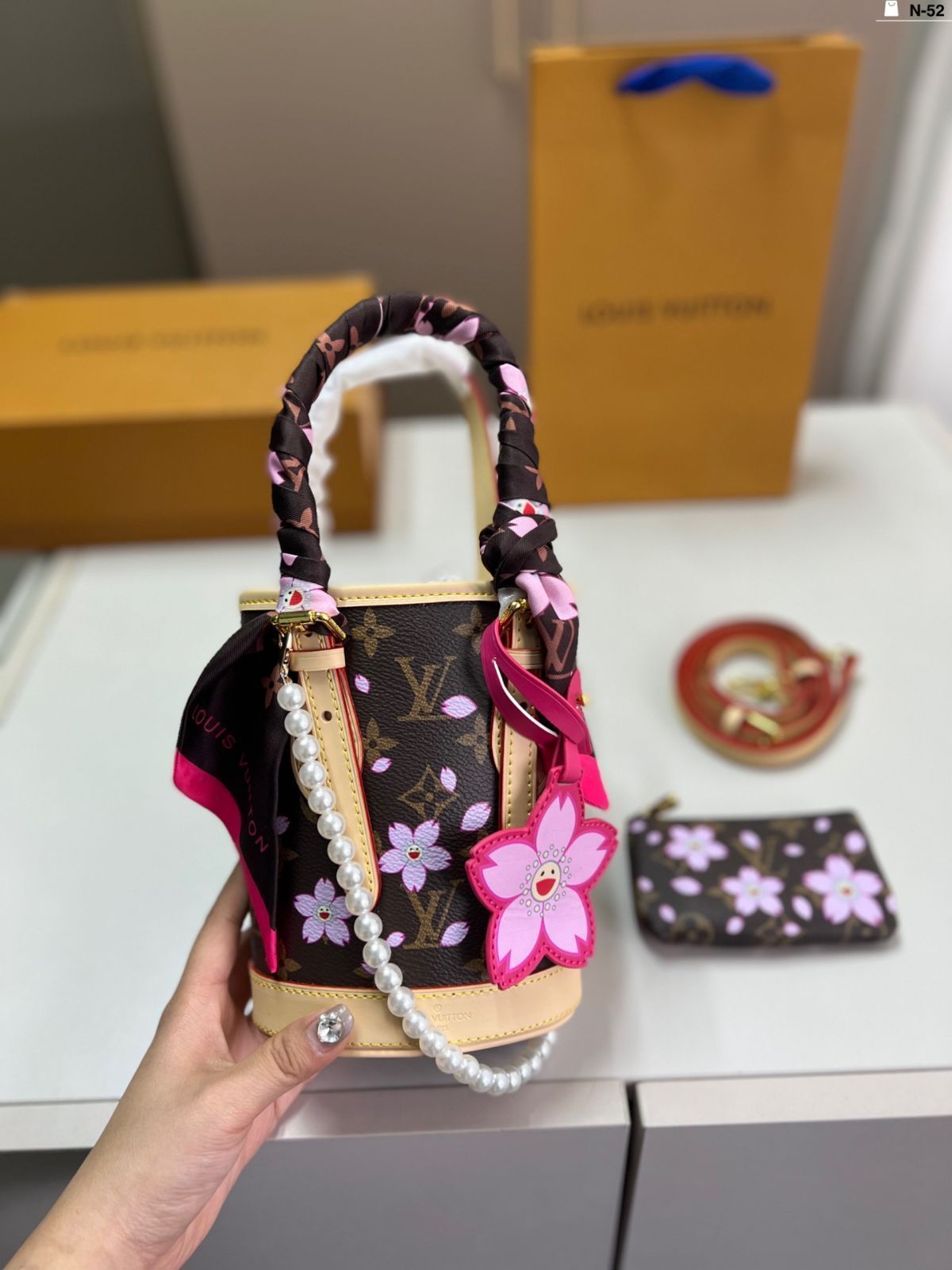 LOUIS VUITTON × 村上隆 サクラ バケットバッグ ? 13×17cm [本日