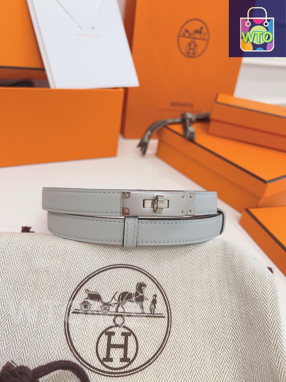 新品⭐︎ハローキティ サンリオ メモ帳 ダイカット 海外限定 台湾