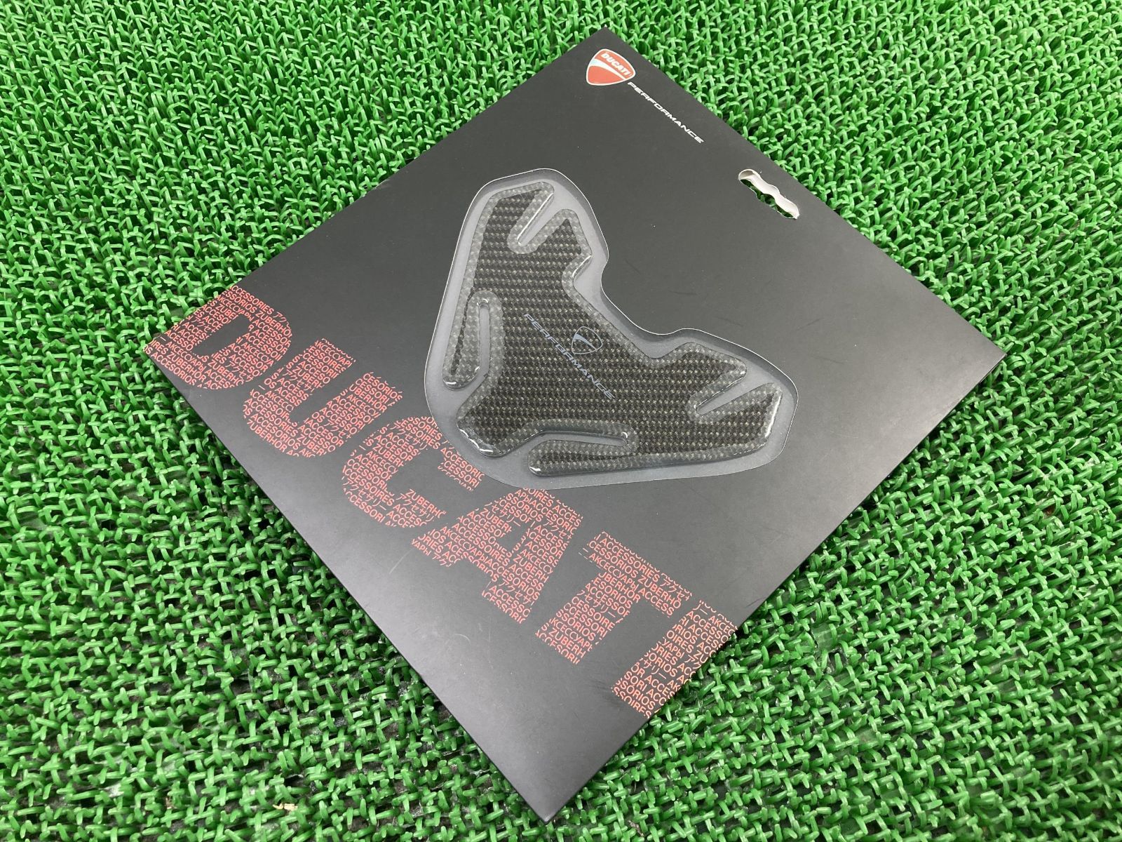 ハイパーモタード950 タンクパッド 97480191A ドゥカティ 純正 新品 HYPERMOTARD950 カーボンタンクプロテクション 品薄 未使用