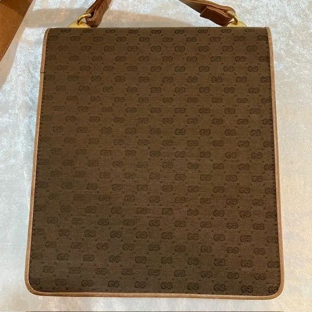 グッチ