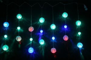 送料無料 LEDボールアイシクルライト RGB LED21球 1.5mx0.8m 連結可 代引不可