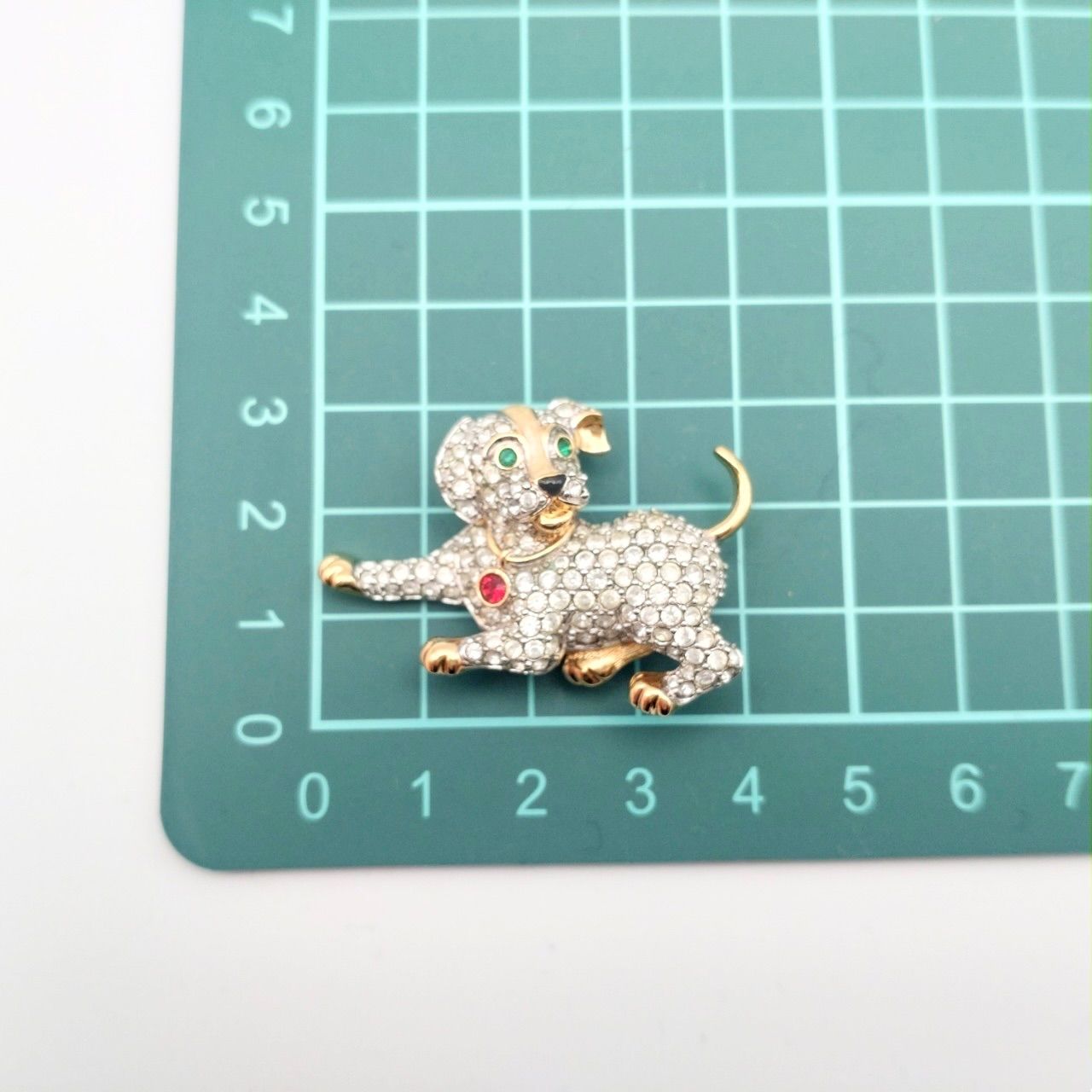 SWAROVSKI スワロフスキー ブローチ 犬 わんちゃん ドッグ