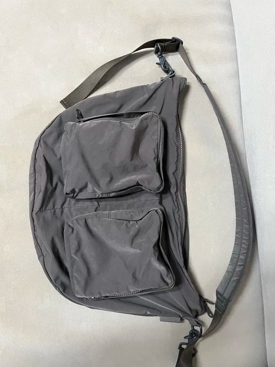 AMIACALVA アミアカルヴァ ボディバッグ ショルダー ブラック 日本製