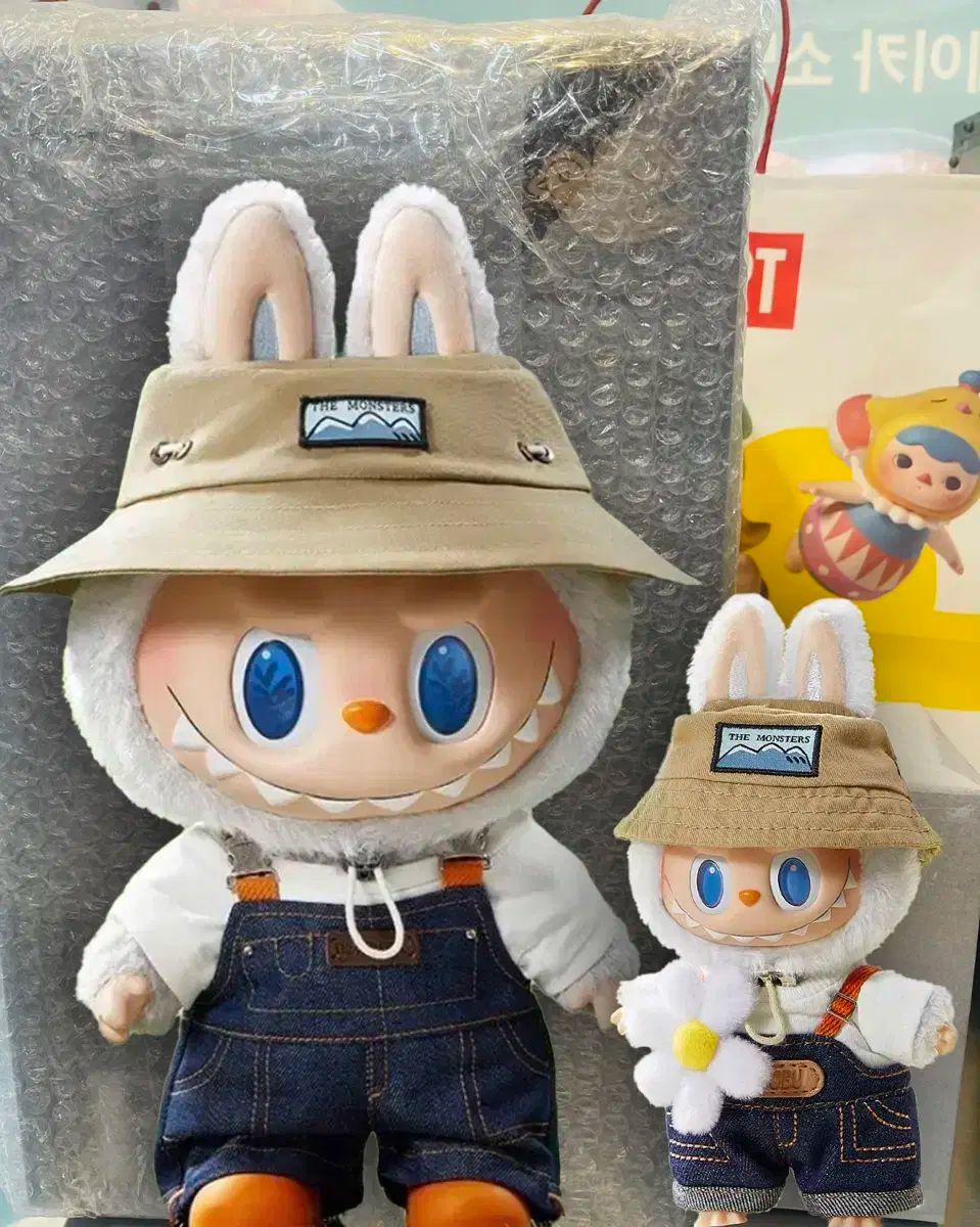 【雷市場（ポンジャン）商品韓国直送】 POP MART (ポップマート ) 春に 血液 Labubu(ラブブ） シリーズ 人形 + キーホルダー セット