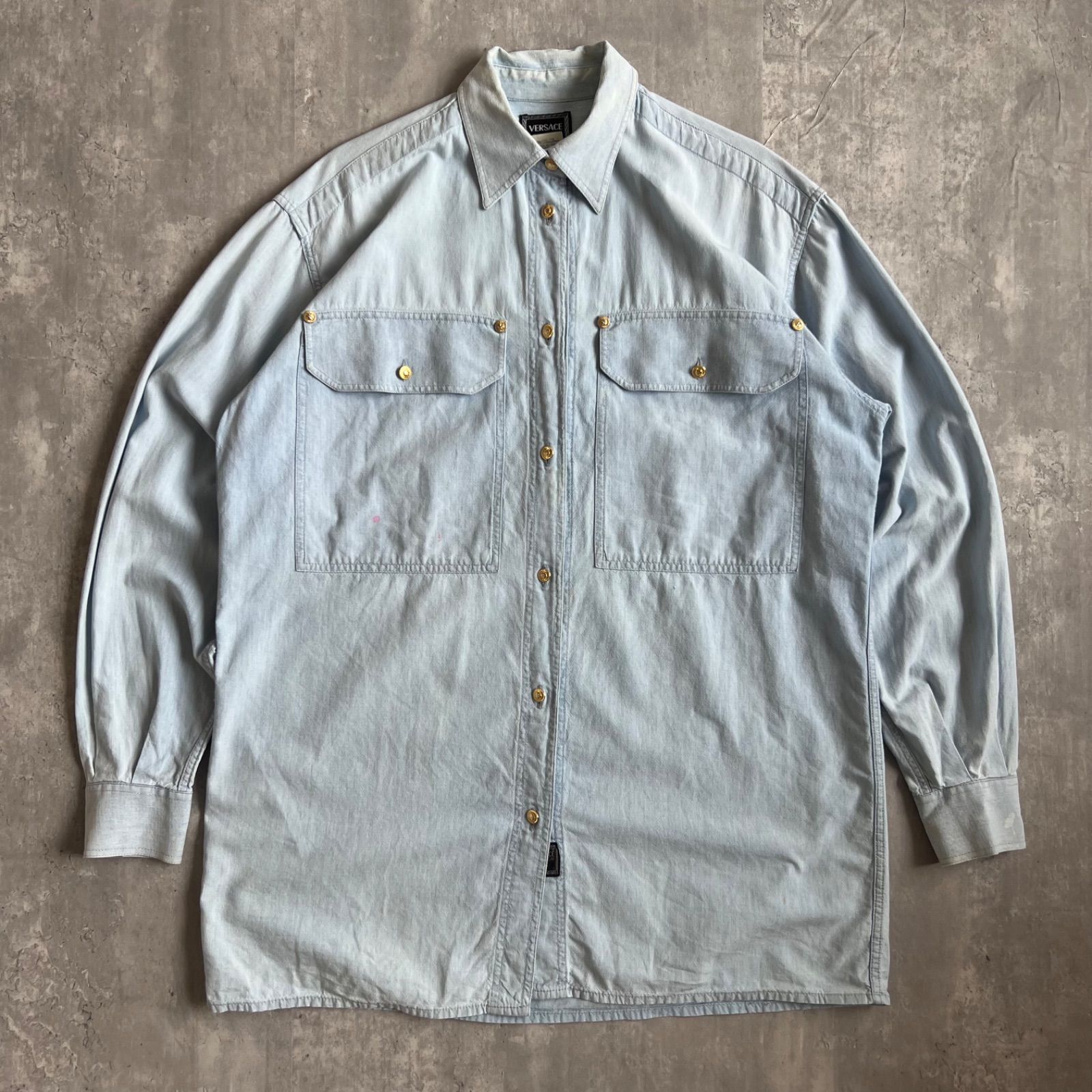 90s VERSACE JEANS COUTURE ヴェルサーチジーンズ デニムシャツ ライトブルー イタリア製 金ボタン 正規タグ XSサイズ 大きめ
