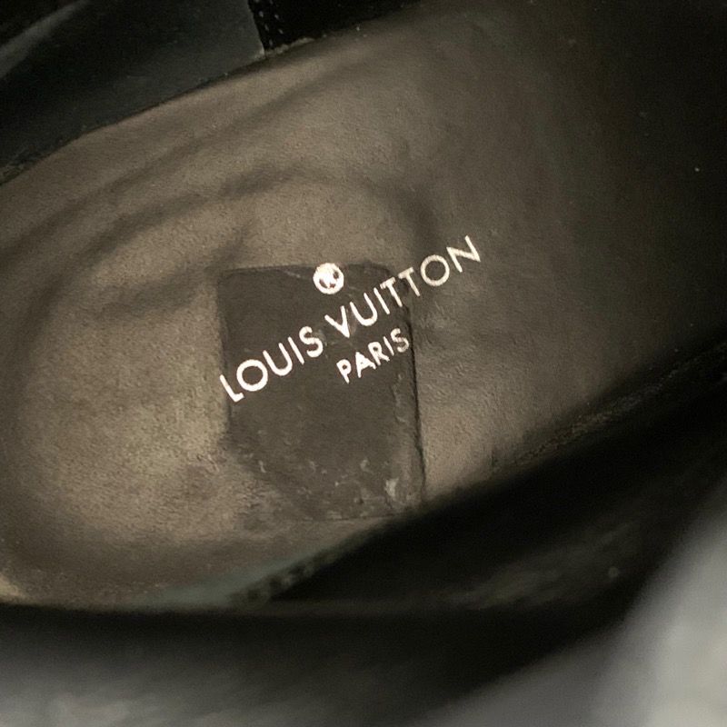 ルイヴィトン LOUIS VUITTON LV ワンダーランドライン ブーツ ショートブーツ アンクルブーツ LV金具 ベルト レザー ブラック -  メルカリ