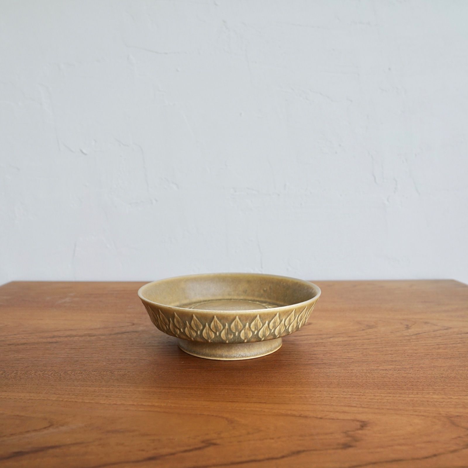 北欧ビンテージ Relief レリーフ イェンス クイストゴー Quistgaard 深皿 2508-0722