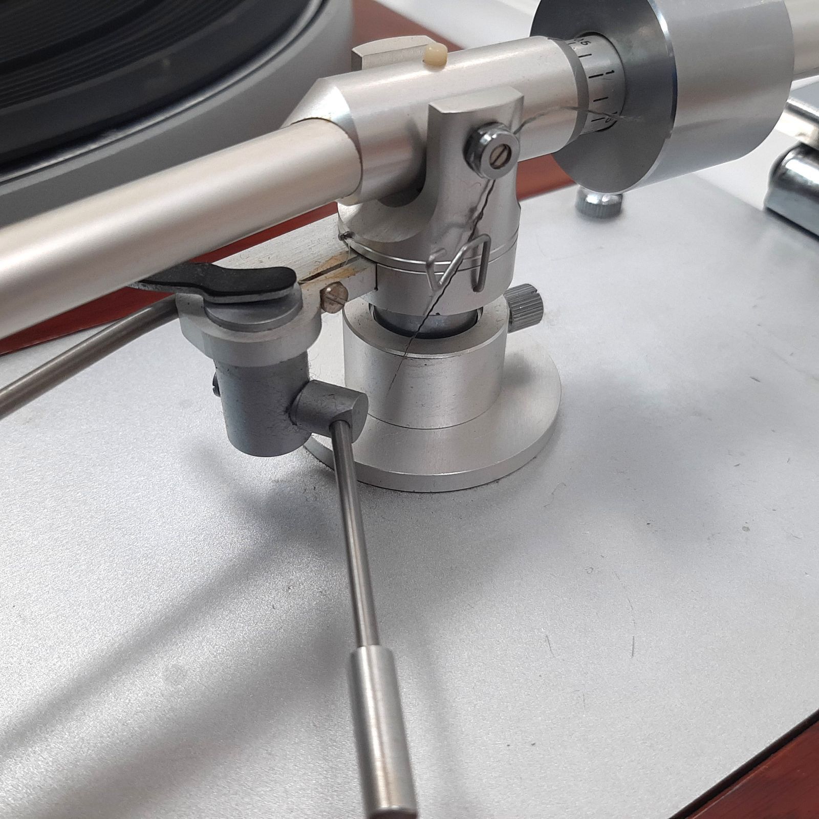 送料無料です。 VICTOR DIRECT DRIVE JL-T77 ターンテーブル ビクター 現状品