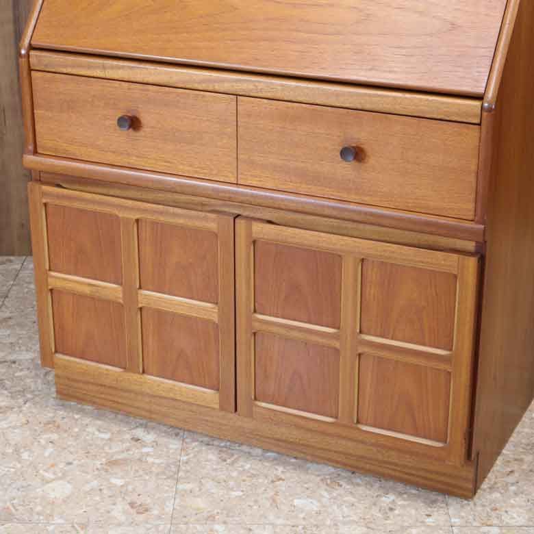 ビューロー ネイサン