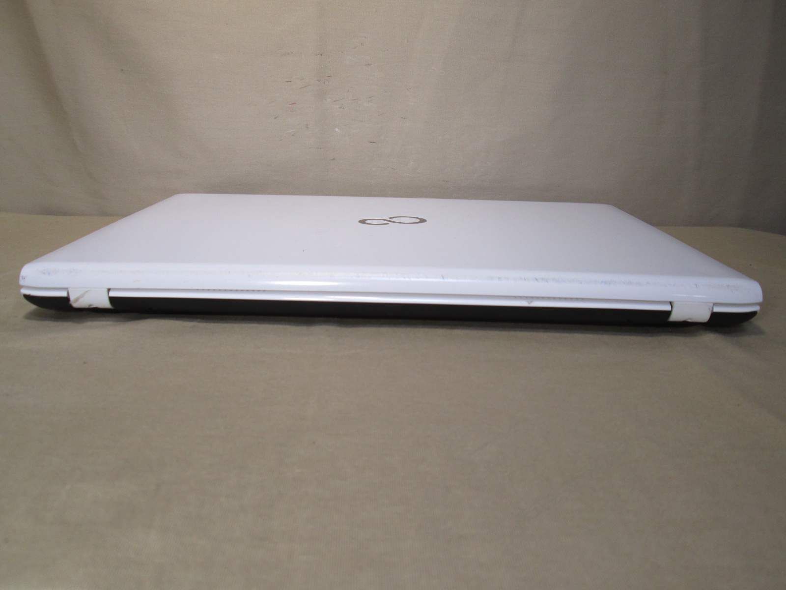 富士通 FMV LIFEBOOK AH41/D2【AMD A4-9125 2.3GHz】電源投入可／USB3