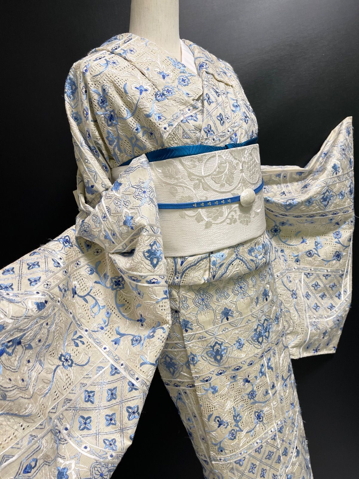 京の老舗染繍 尾峨佐染繍【特選総手刺繍訪問着◆スワトウ刺繍 蘇州刺繍 】白 青 京の老舗染繍 尾峨佐染繍【特選総手刺繍訪問着◇スワトウ刺繍 蘇州刺繍