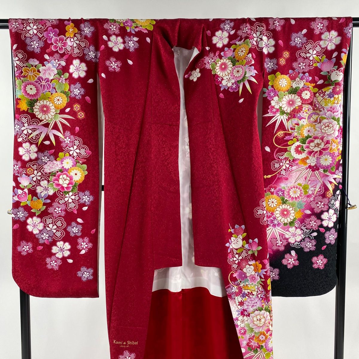 振袖 身丈159.5cm 裄丈65cm M 袷 蝶 幾何学 絞り 黒 正絹 美品