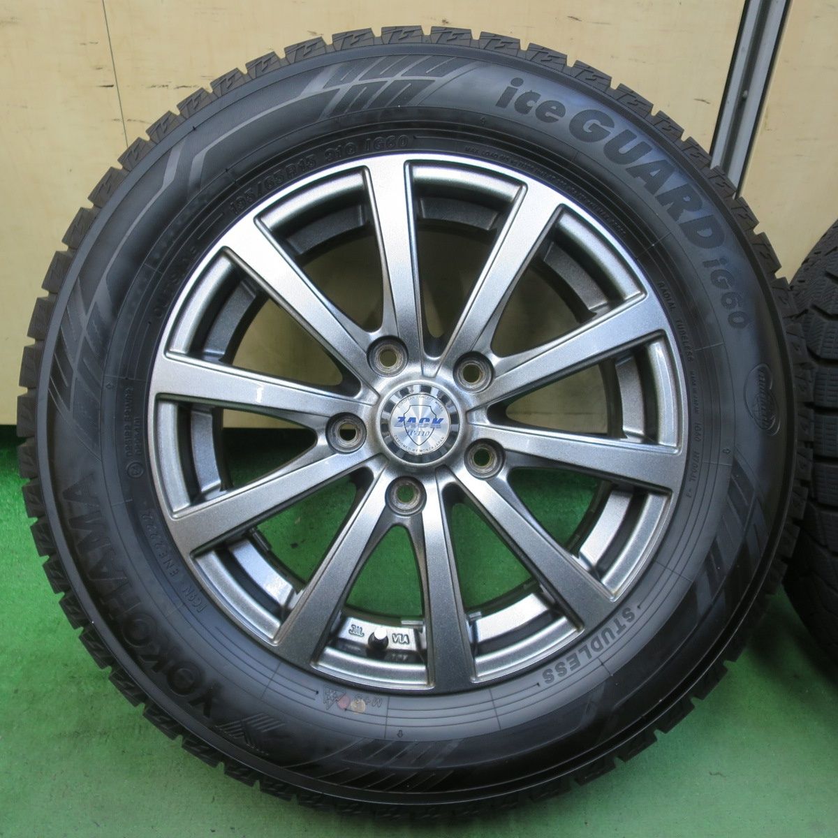 車 バリ溝！22年！キレイ！ほぼ10分☆スタッドレス 195/65R15 ヨコハマ 
