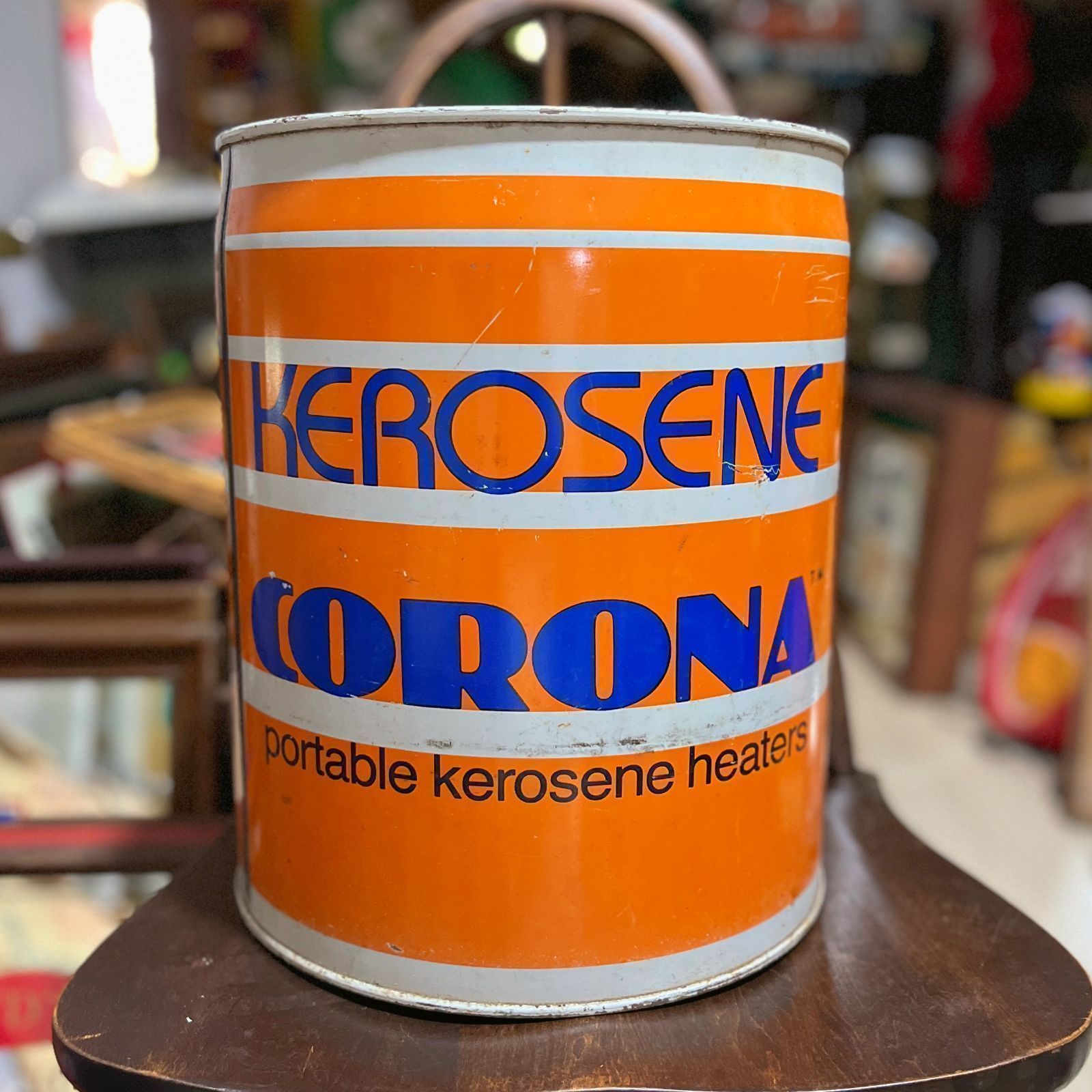 65%OFF【送料無料】 【オイル缶/ディスプレイ】1981年 エンボス ホワイト ブルー オレンジ  CAN OIL CORONA (ケロシン)  KEROSENE  アンティーク雑貨 - gosnippets.com