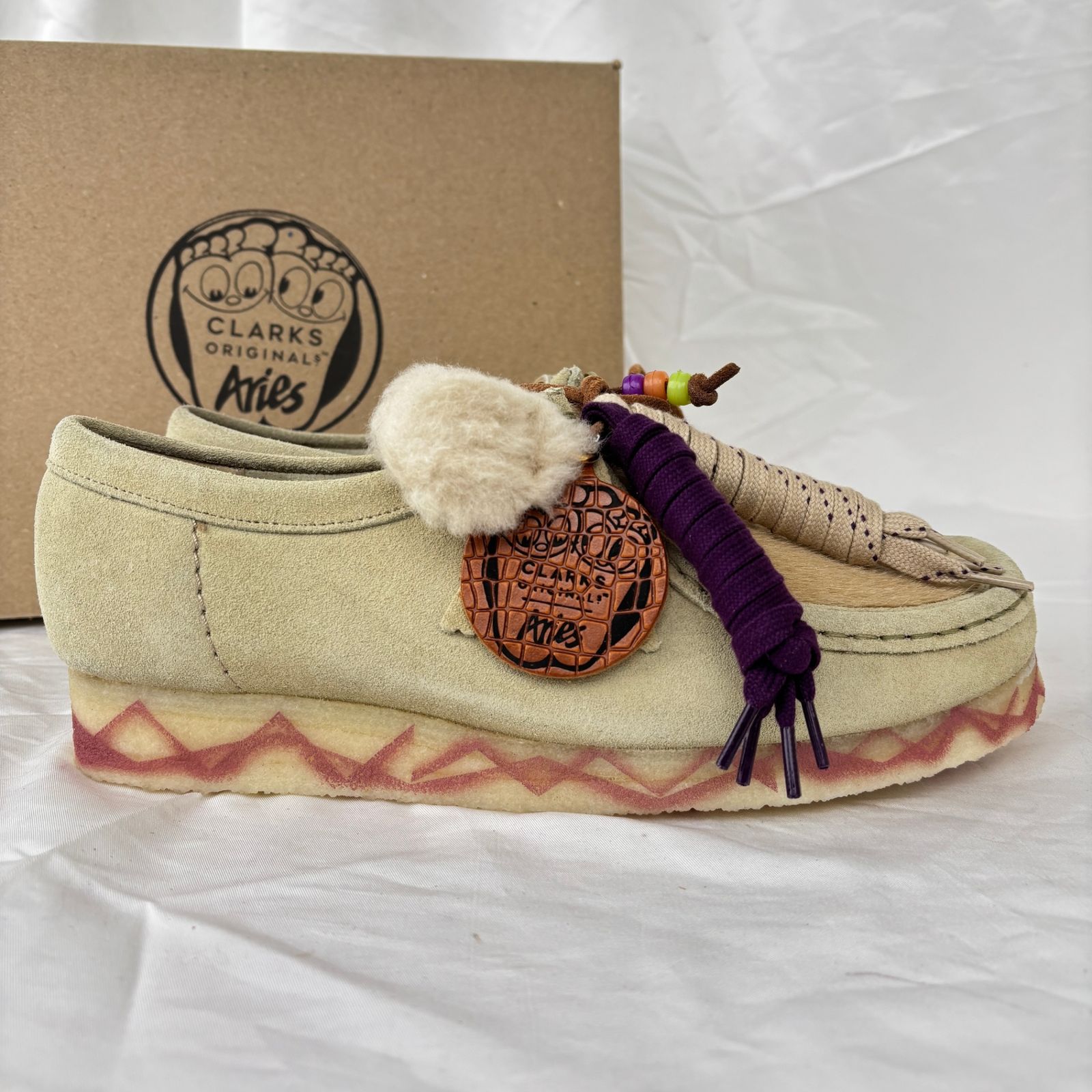 個性派ストリートの極み✨】 CLARKS ORIGINALS × Aries Wallabee Maple 