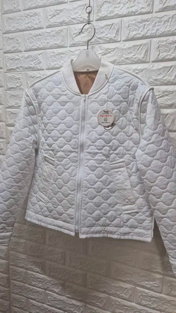 ダウンジャケット