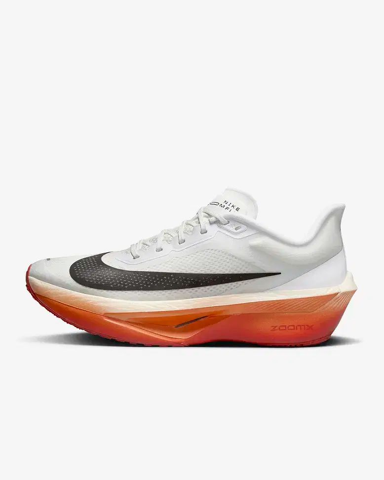 超美品！10km走行　26㎝Nike ズームフライ 6 ランニングシューズ NIKE(ナイキ) ズーム フライ 6 ランニングシューズ マラソン