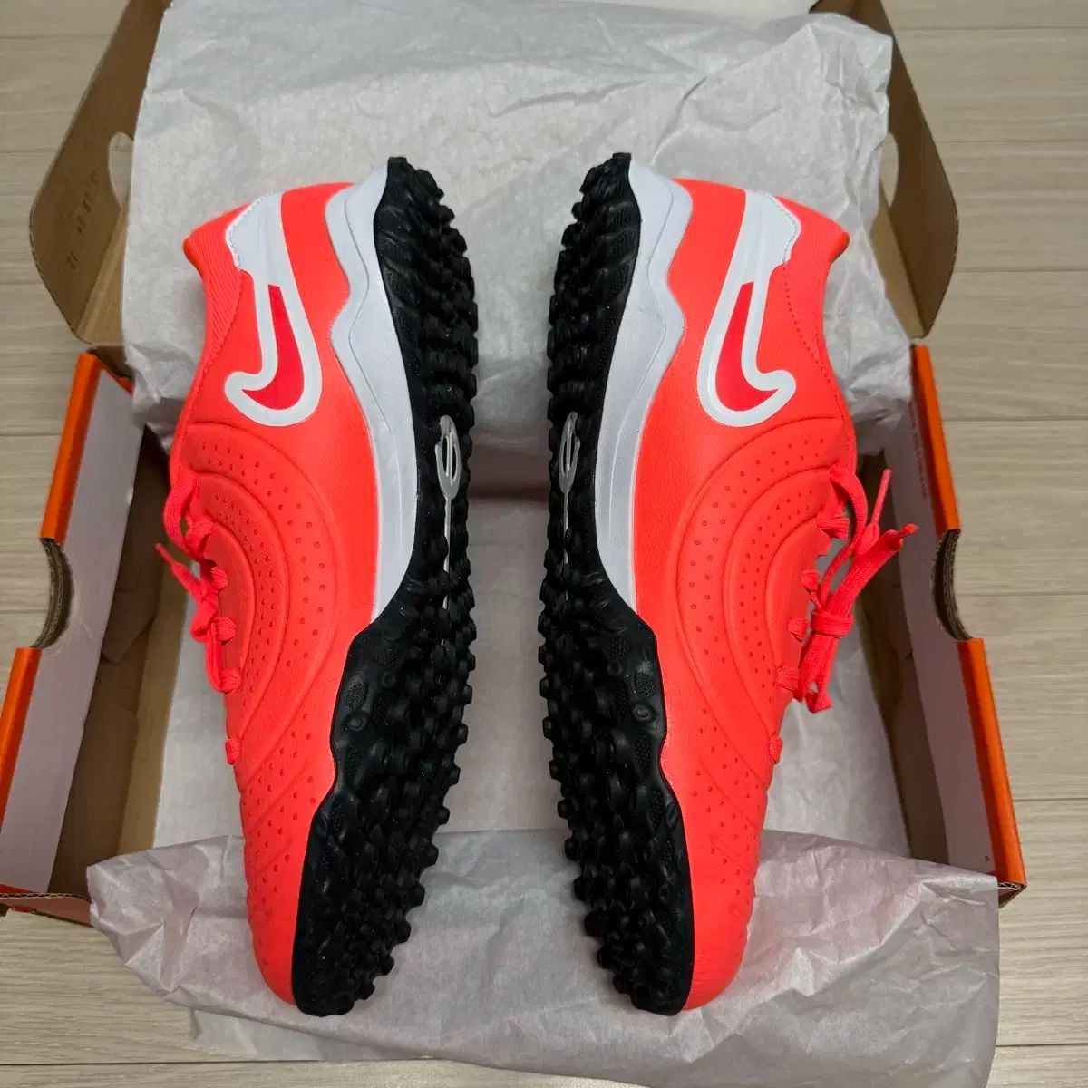 NIKE ナイキ ティエンポ レジェンド 10 アカデミー TF DV4342800