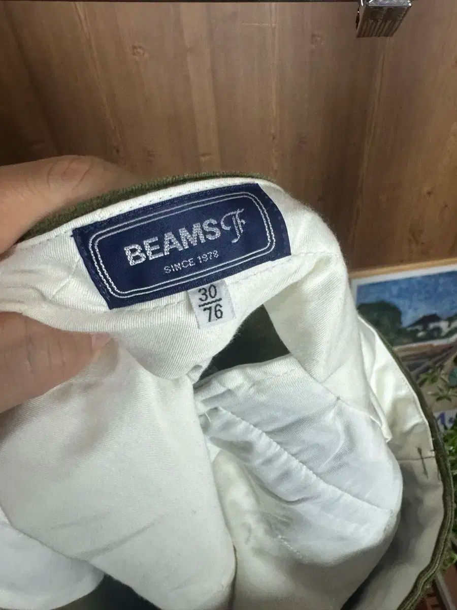  日本 ビームス カーキ色 コーデュロイ テーパード Classic パンツ 31 32 チノパン パンツ