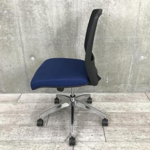 オカムラ okamura 製 ヴィラージュチェア8VCM1A FHR6 SJ