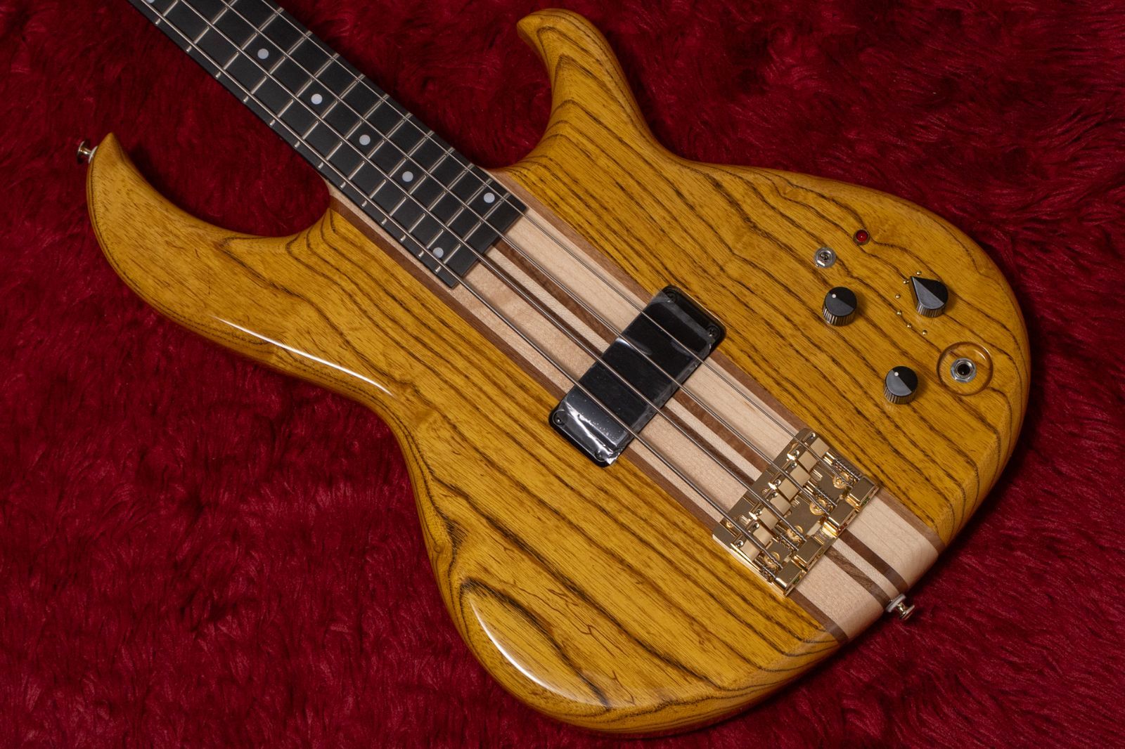 KAWAI ピエゾ搭載 フレットレス スルーネック RB-110PZ 日本製 KAWAI ピエゾ搭載 フレットレス スルーネック RB-110PZ 日本製