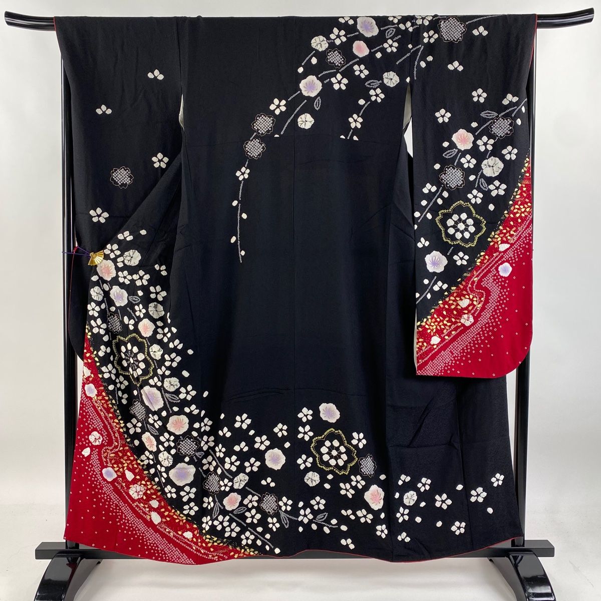 振袖 身丈158.5cm 裄丈67cm M 袷 桜 流水 金彩 絞り 黒 正絹 名品