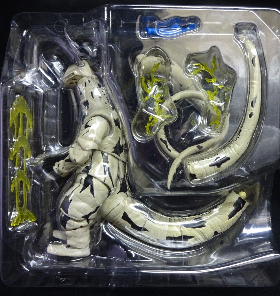 バンダイ ウルトラアクト 宇宙怪獣エレキング