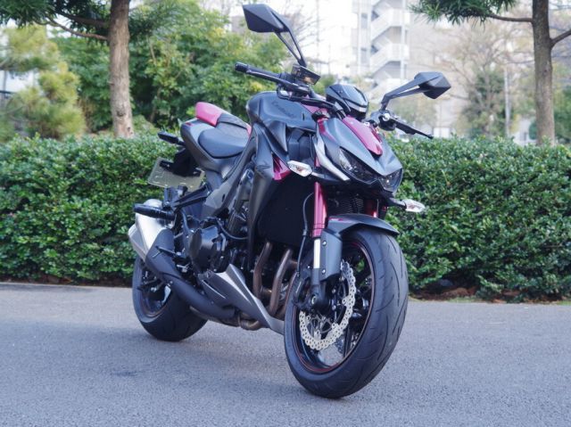 こけ出品です 国産 ワールドウォーク製 Z1000用マフラーガード 左右二本セット