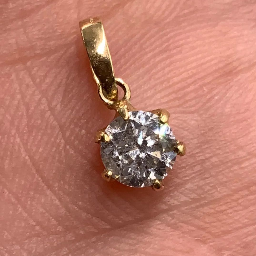 K18 18金 ダイヤモンドペンダント 0.69ct 0.8g - メルカリ