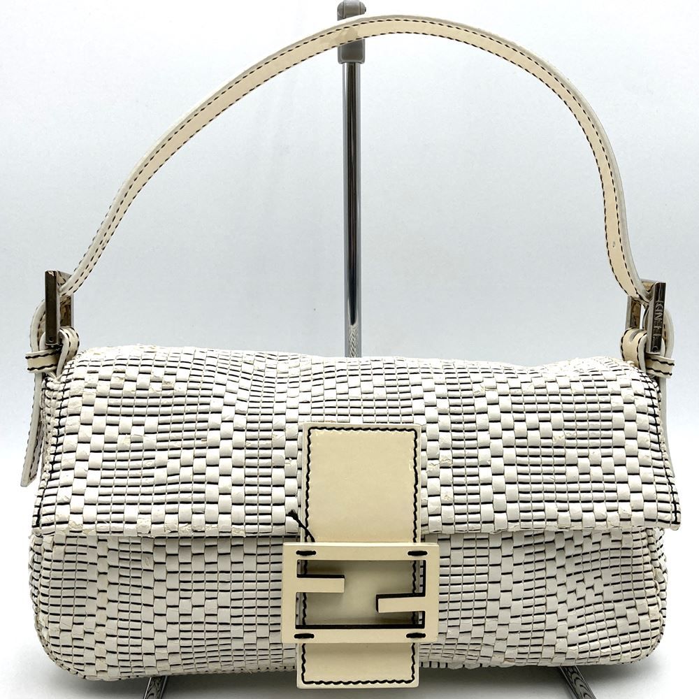 FENDI フェンディ ハンドバッグ ホワイト レザー/エナメル