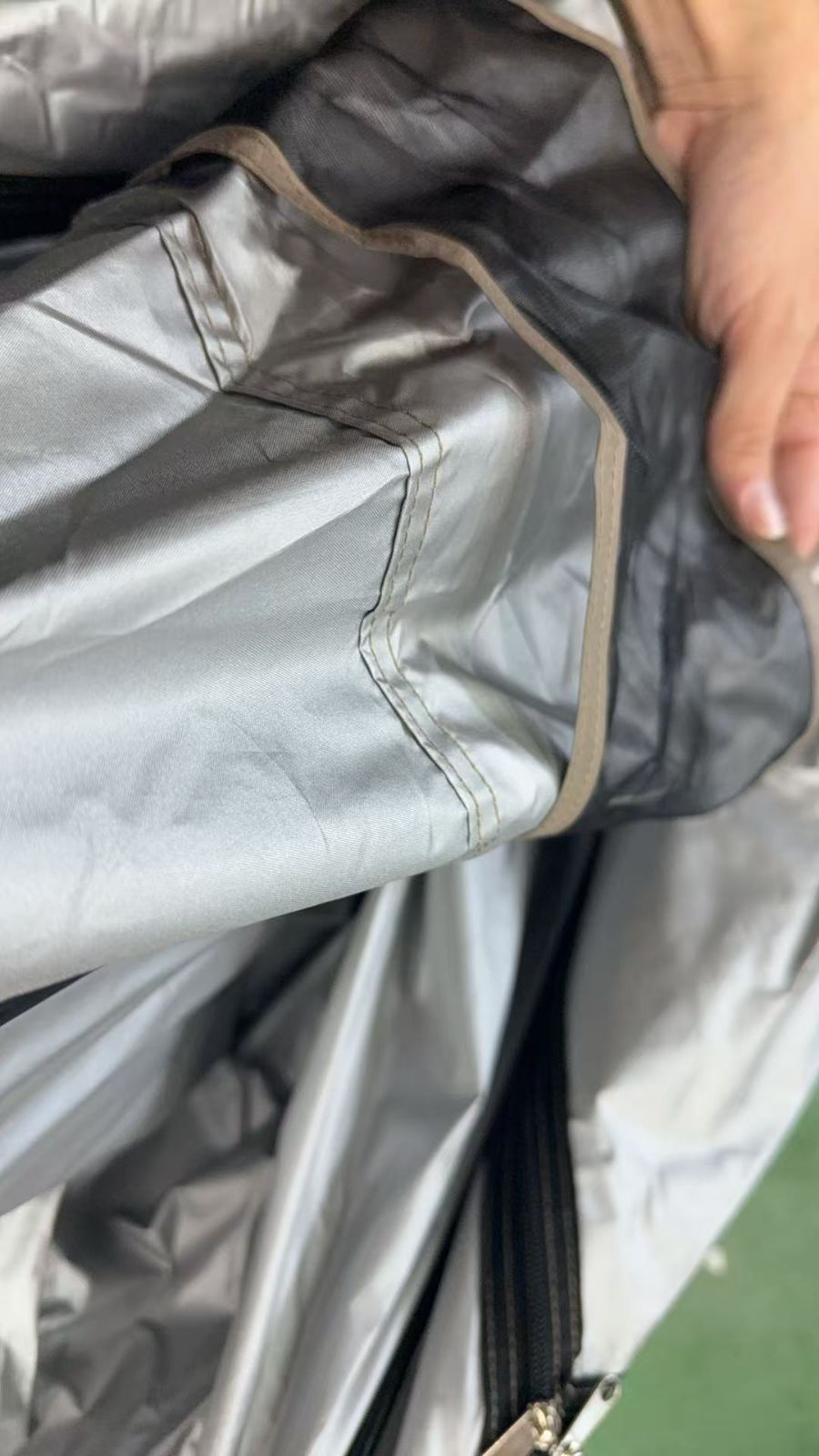 傘みたいに広げるだけ パッとサッとテント