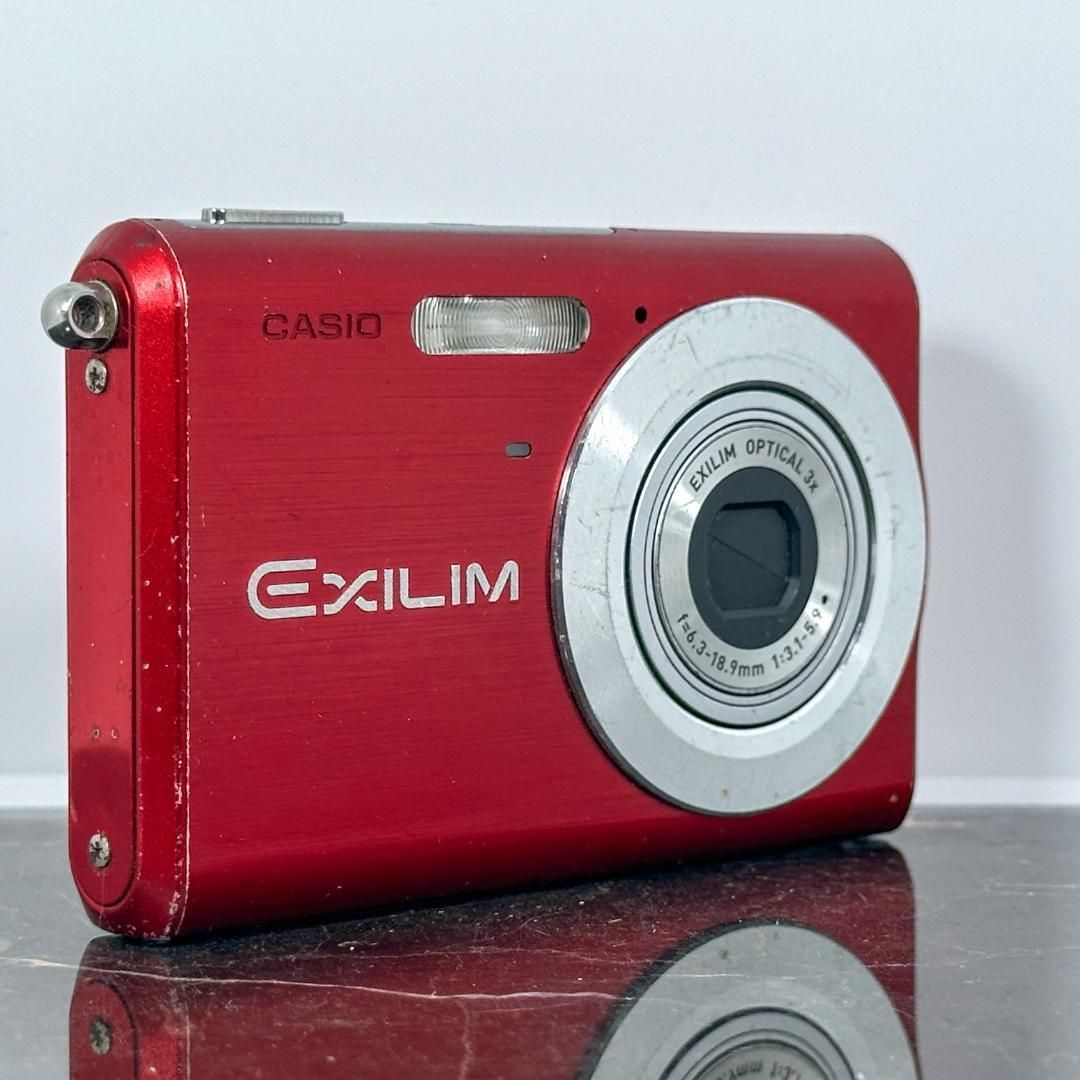 CASIO EXILIM EX-Z60 レッド カシオ エクシリム コンパクトデジカメ