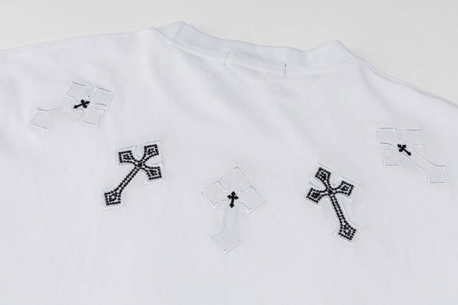 今日特価】Chrome Hearts クロムハーツ 25SS 刺繍ロゴ ショート