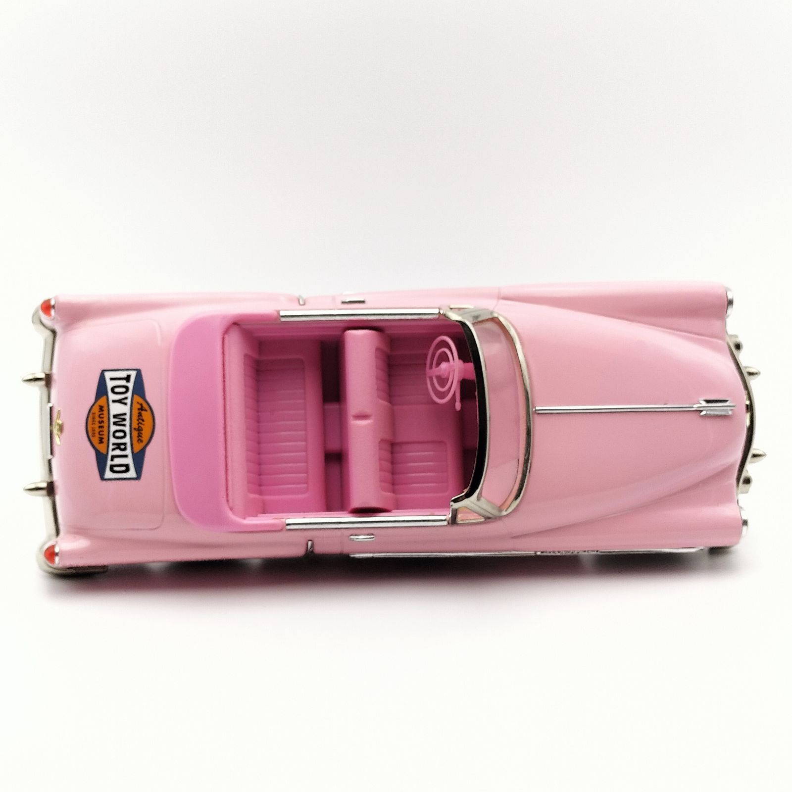 1950年代 クラシックカー ミニカー ホワイトピンク 1950年代 クラシックカー ミニカー ホワイトピンク