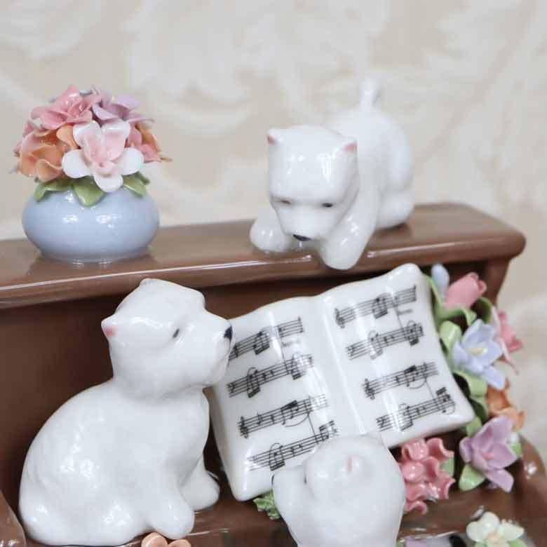 オルゴール ピアノと3匹の犬 陶磁器 名曲 キャロル・キング 君の友だち