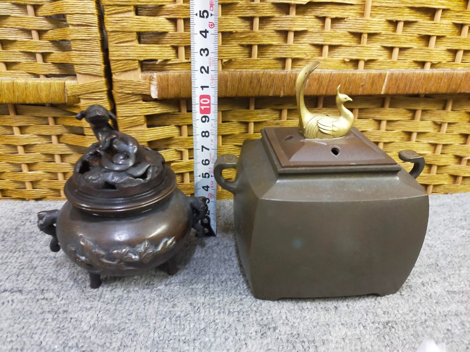 E17-20250929-11 銅製 香炉 2点セット 蓋付き 三足香炉＆角型香炉 みやこ灰付き アンティーク