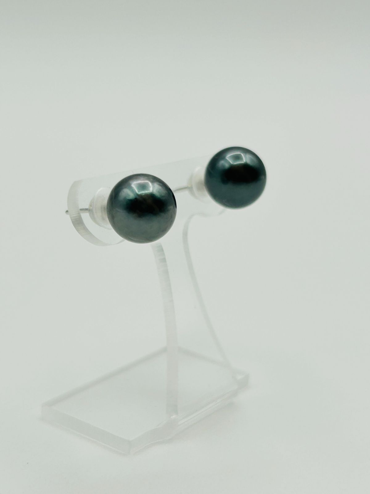 価格比較でお得にお買物。 タヒチ 黒蝶 パール 真珠 ピアス K14WG 9.0mm TAHITI BLACK Pearl ホワイトゴールド