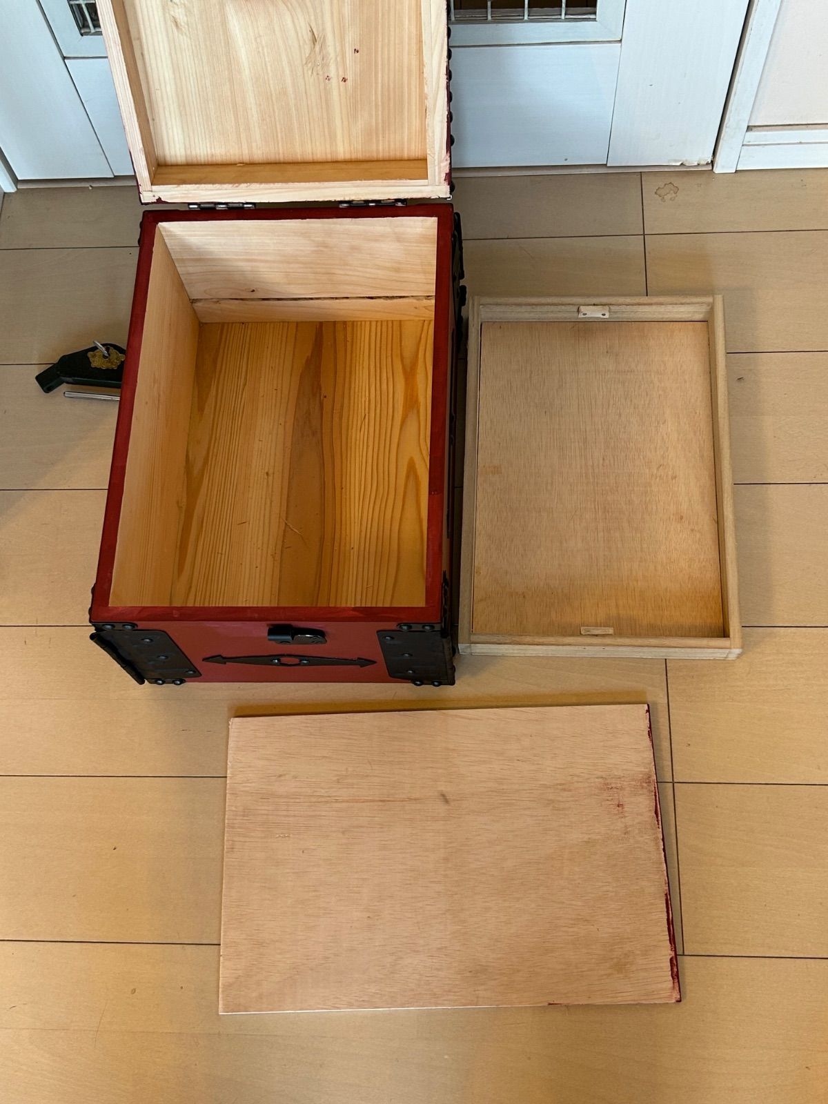 アンティーク調 銭箱 カラクリBOX鍵付き - メルカリ
