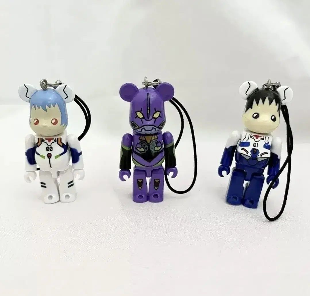 【雷市場（ポンジャン）商品韓国直送】 未開封 限定版) エヴァンゲリオン BE@RBRICK(ベアブリック) キーホルダー ストラップ u0026 フィギュア シンジ 初号機