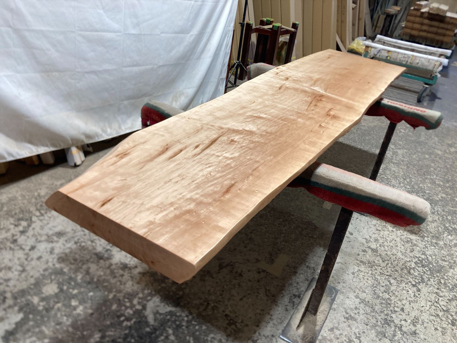 ダイニングテーブル