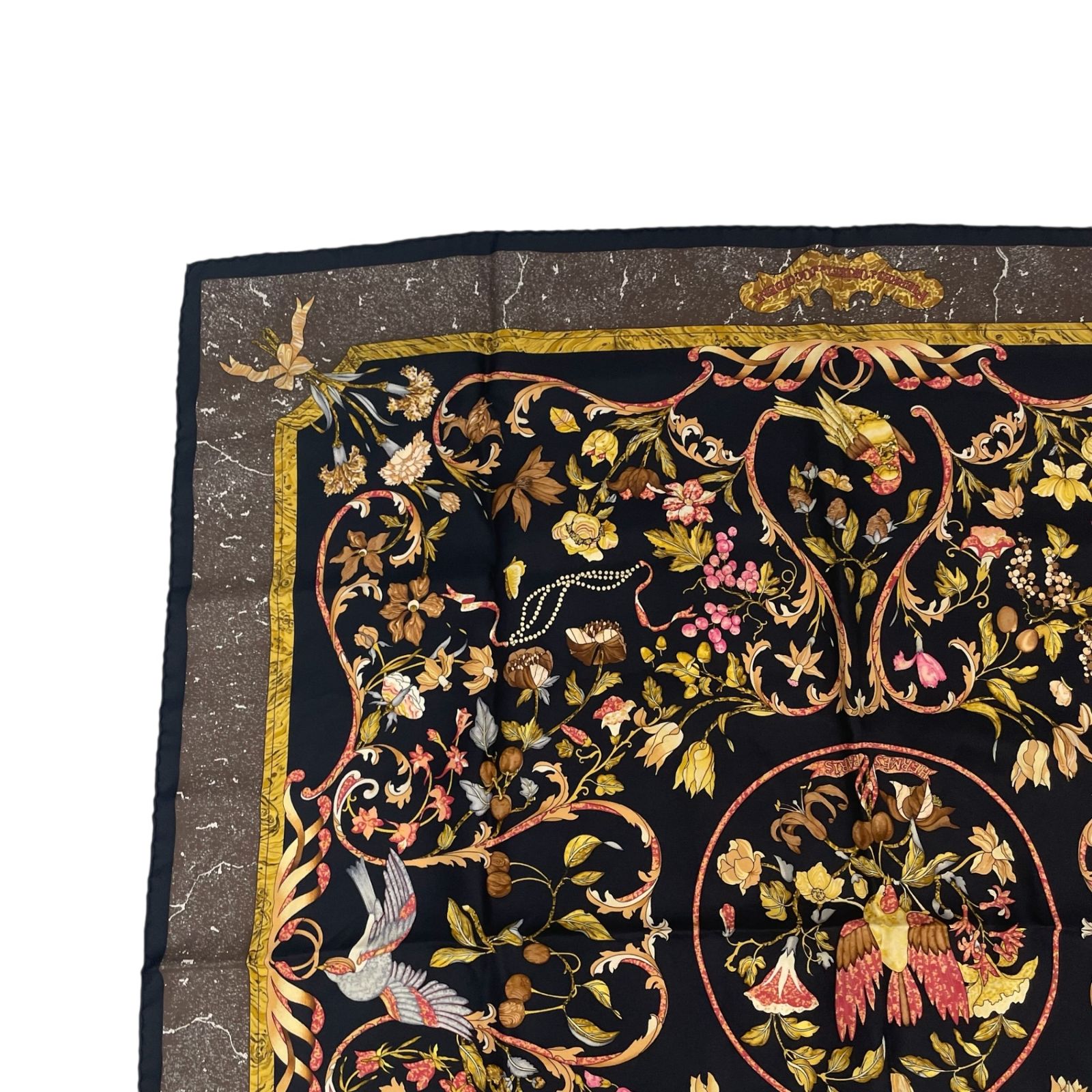 美品 エルメス HERMES ハンカチ シルク100% 極美品 HERMES エルメス スカーフ シルク100％ カレ90 PIERRES d