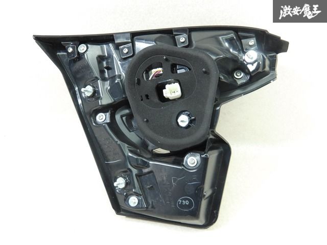 点灯OK!!】トヨタ 純正 ZYX10/NGX50/NGX10 C-HR CHR 前期 LED テール