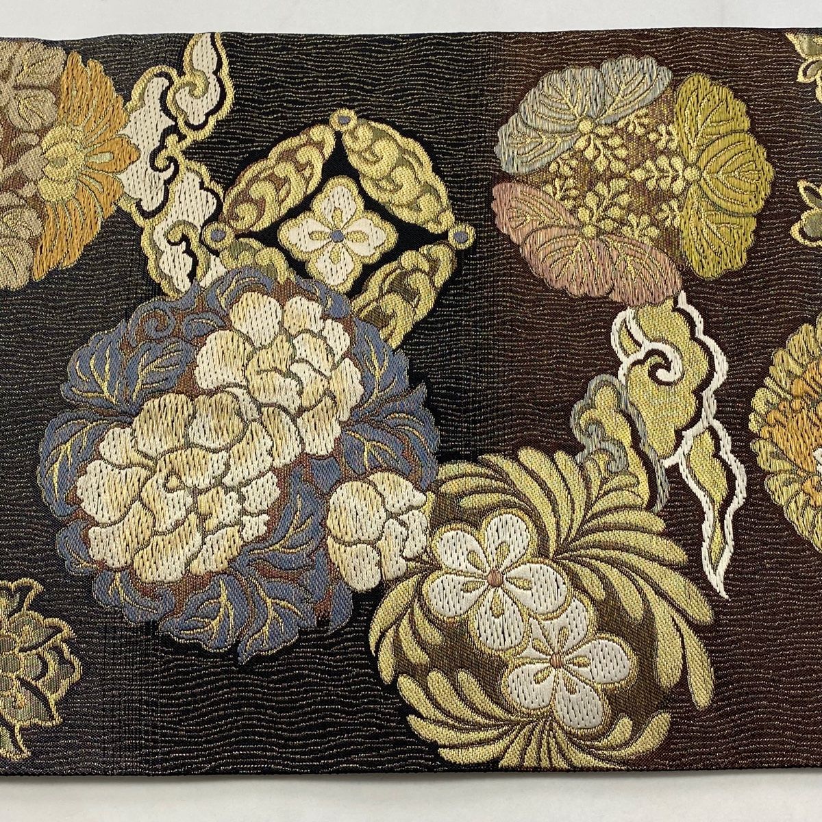 美品】 袋帯 逸品 じゅらく 落款 花丸文 花唐草 金糸 箔 墨色 六通