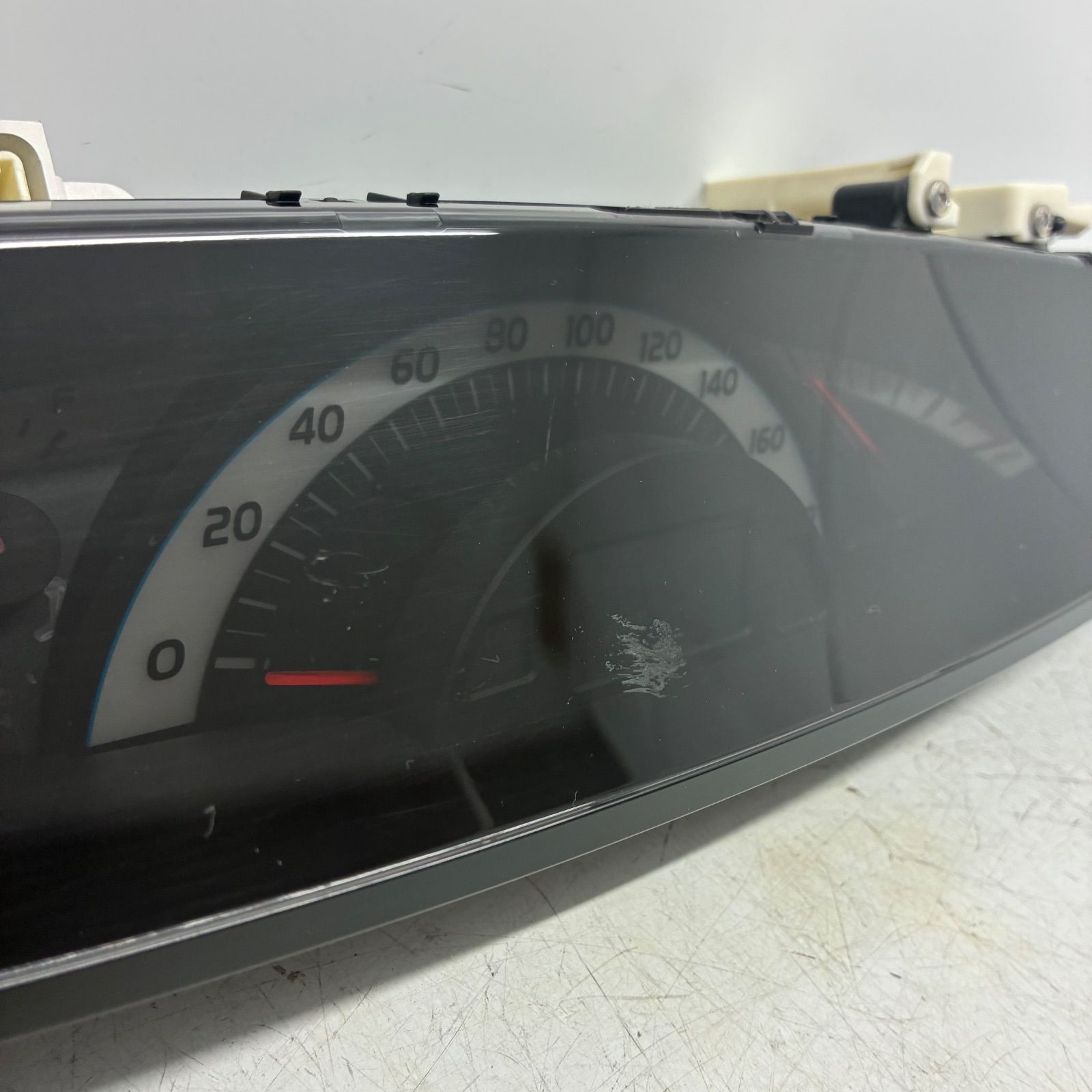 スピードメーター