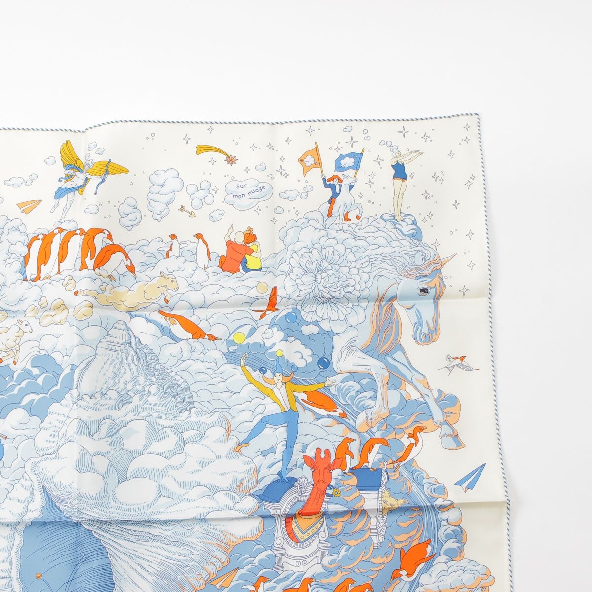 【新品未使用】カレ90 私の雲 Sur Mon Nuageうさぎ　※箱は別です 新品未使用】カレ90 私の雲 Sur Mon Nuageうさぎ ※箱は別