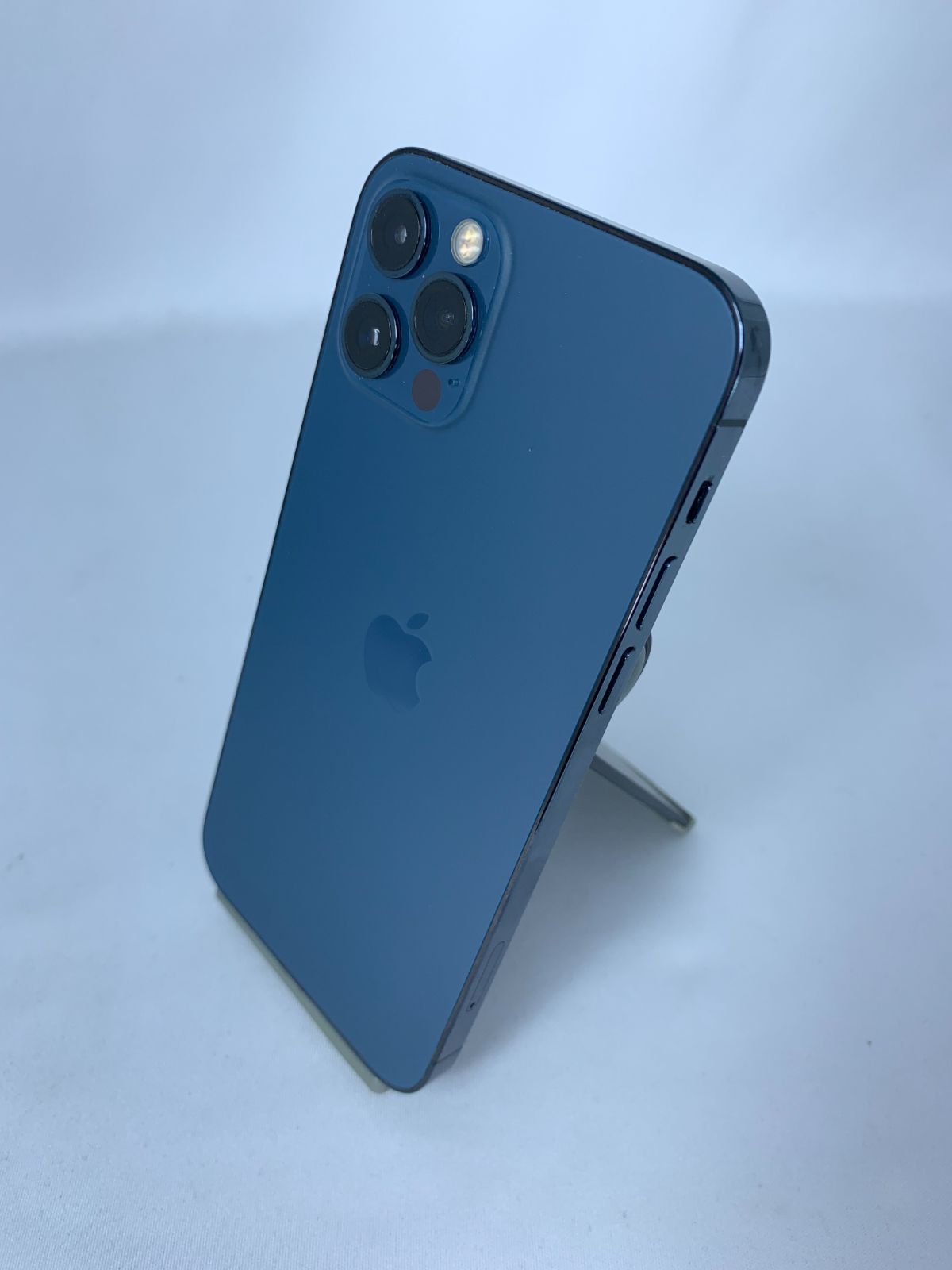 中古・バッテリー劣化・画面キズ有】iPhone 12 Pro 512GB